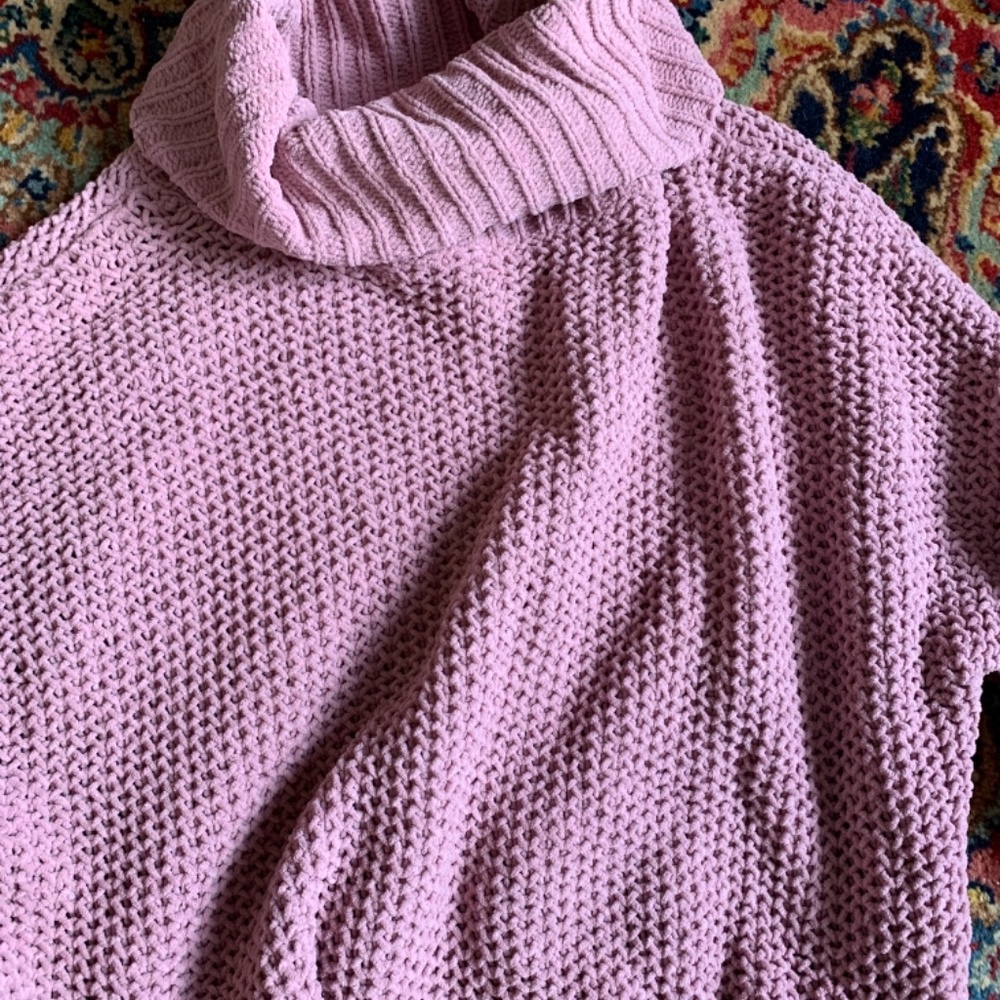 Urban outfitters‎ puff sleeve crop sweater. Worn twice. 68 retail - Picture 2 of 6
